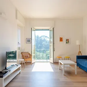 Joivy Bright Apt For 5, Near Beach, In Appartamento Camogli